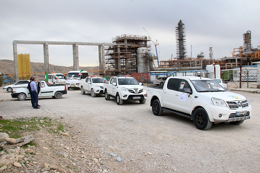 حضور پتروشیمی گچساران در رژه خودرویی ۲۲ بهمن
